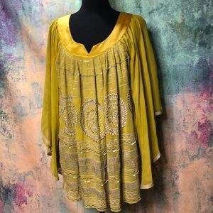 📌 namrata joshipura India Style Embroidered Silk Blouse Top w/ Bat Sleeves